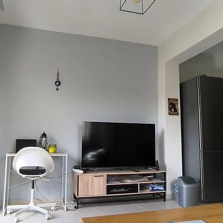 Peaceful With Pool And Parking - 2 Bedrooms Apartment